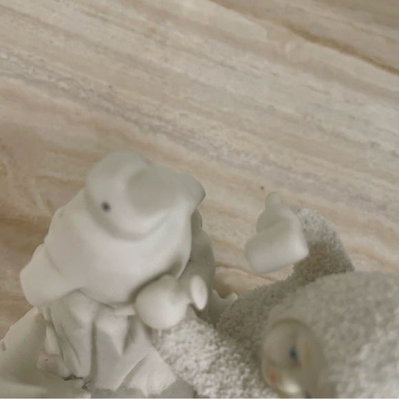 Retired Snowbabies "I'm Making An Ice Sculpture" Department 56 - Picture 10 of 14